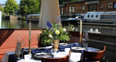 Roos Tafelstyling Event styling op een boot Amsterdam