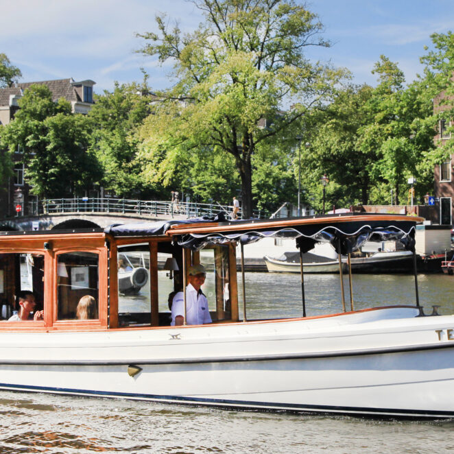 Luxury saloonboat Amsterdam