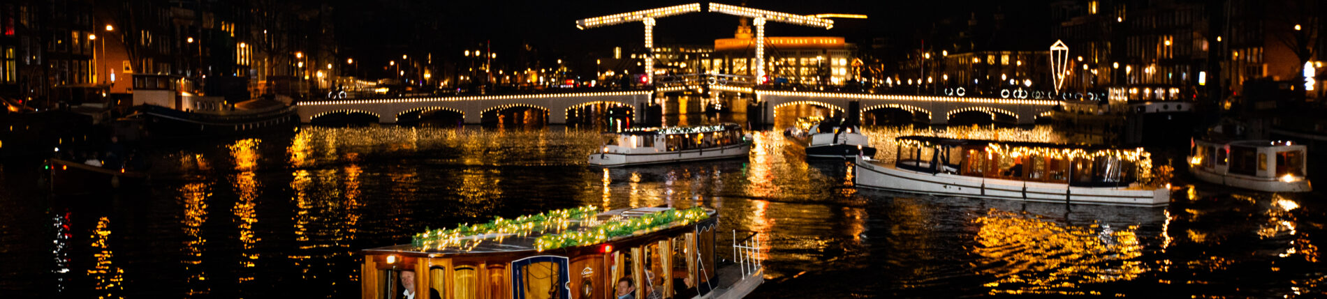 Amsterdam Light Festival privé vaartocht bijgesneden