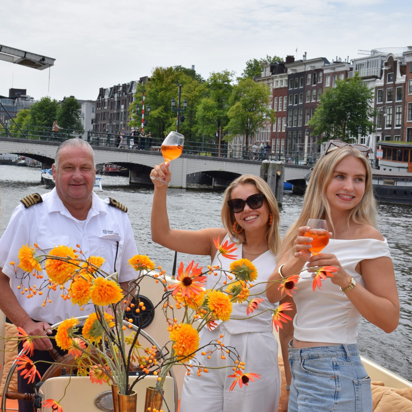Borrel vaartocht in Amsterdam